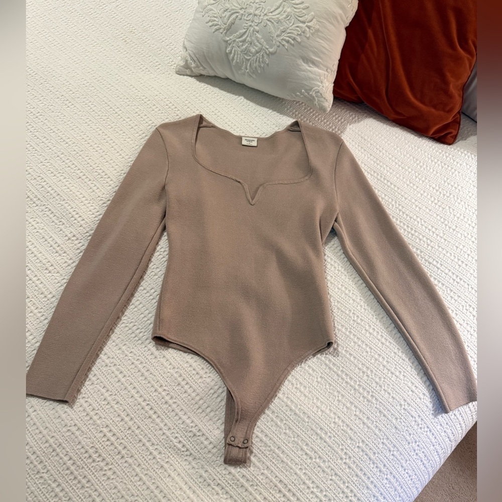 Abercrombie & Fitch Taupe Long Sleeve Bodysuit